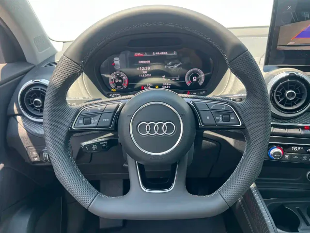 Audi Q2L — Фото автомобиля 7