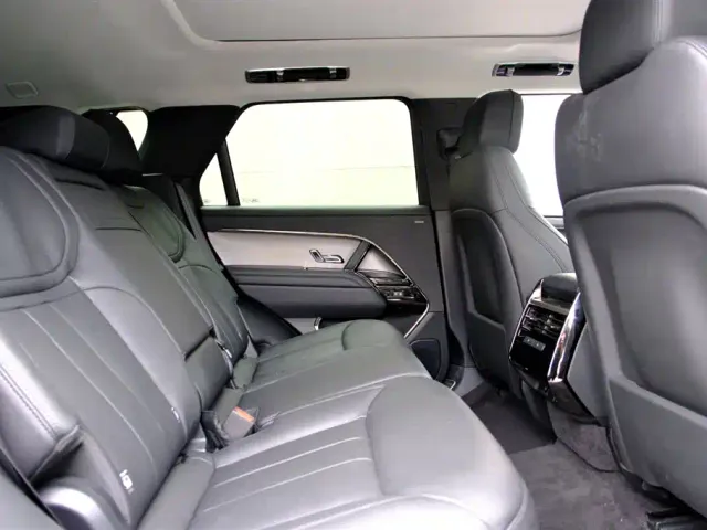 Land Rover Range Rover Sport — Фото автомобиля 15