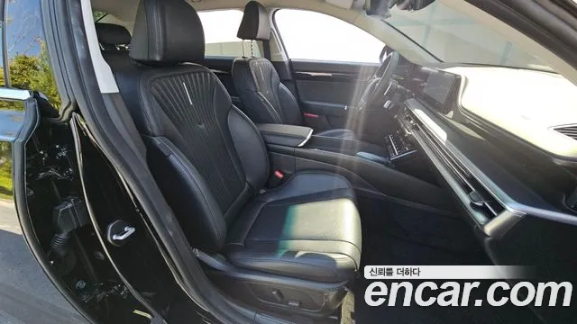 Hyundai Grandeur GN7 — Фото автомобиля 17