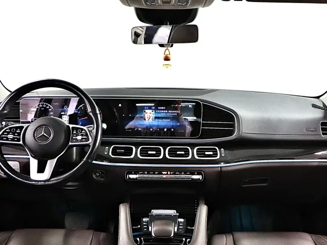 Mercedes-Benz GLE-Class — Фото автомобиля 19