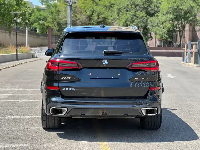 BMW X5 — Фото автомобиля 5