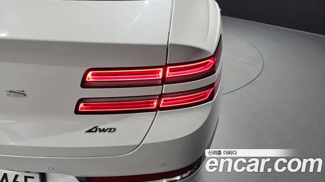 Genesis GV80 — Фото автомобиля 8