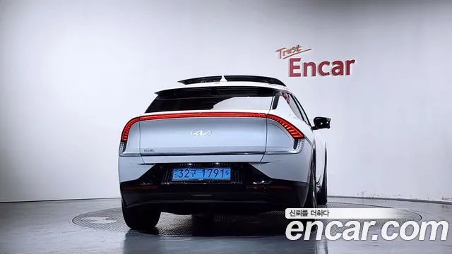 Kia EV6 — Фото автомобиля 4