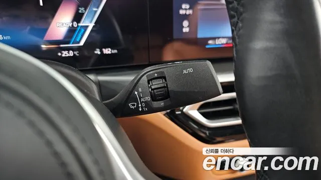 BMW i4 — Фото автомобиля 14