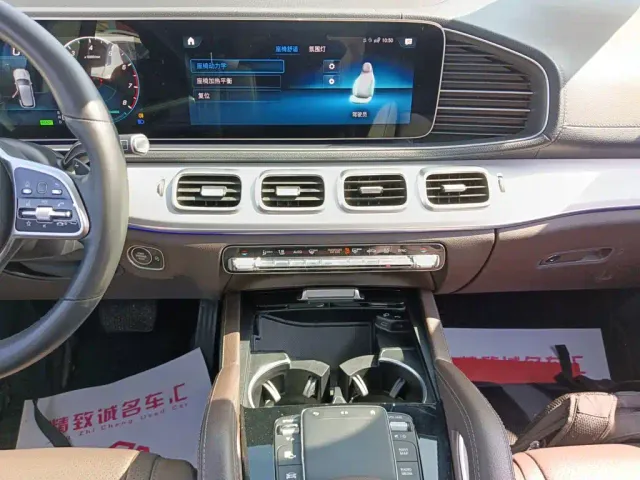 Mercedes-Benz GLE-Class — Фото автомобиля 12