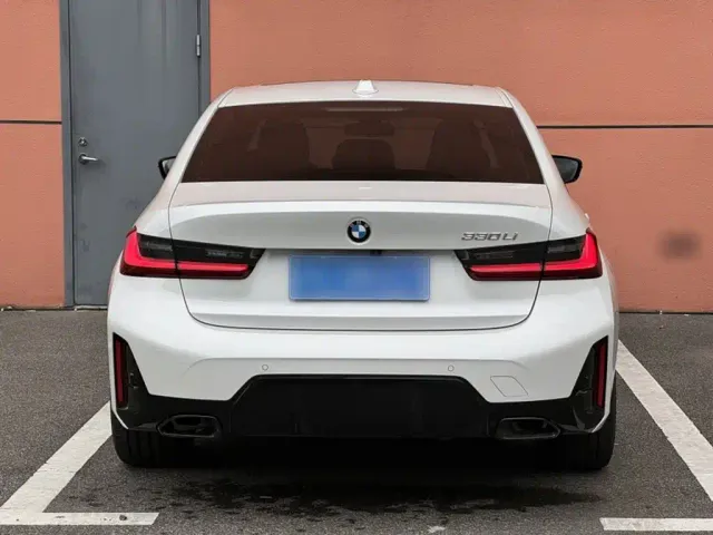 BMW 3 Series — Фото автомобиля 24