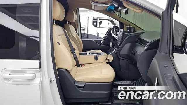 Hyundai Staria Staria Карго 3 места — Фото автомобиля 11