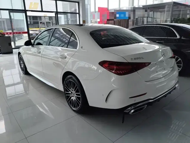 Mercedes-Benz C-Class — Фото автомобиля 4