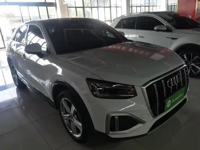 Audi Q2L — Фото автомобиля 3