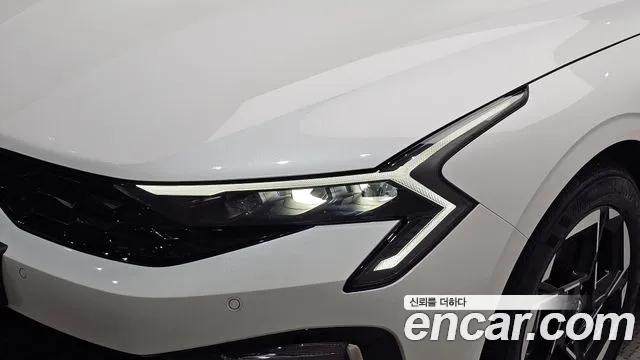 Kia K5 Новый K5 3 поколение 2.0 LPi(Для проката) — Фото автомобиля 21