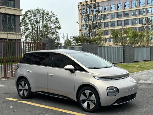Baojun Baojun Cloud 2023 460 Max — Фото автомобиля 3