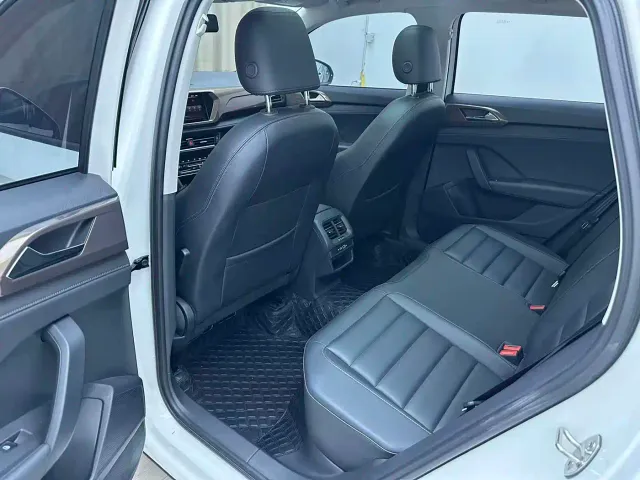 Volkswagen Tharu — Фото автомобиля 8