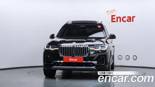 BMW X7 — Фото автомобиля 2