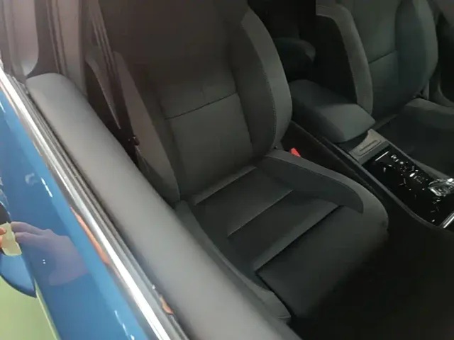 Volvo XC40 — Фото автомобиля 24