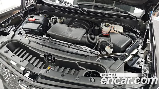 Cadillac Escalade — Фото автомобиля 9