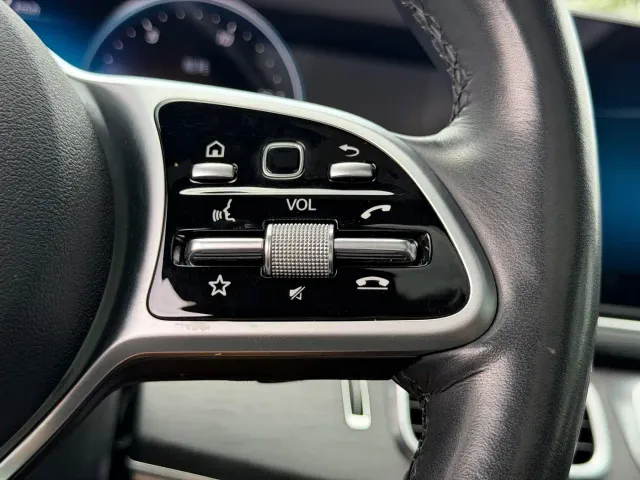 Mercedes-Benz GLE-Class — Фото автомобиля 13