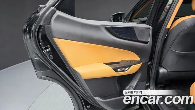 Lexus NX Generation 2 — Фото автомобиля 25