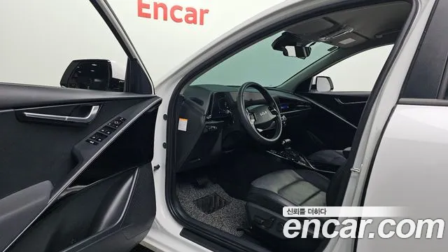Kia Niro The All New — Фото автомобиля 15