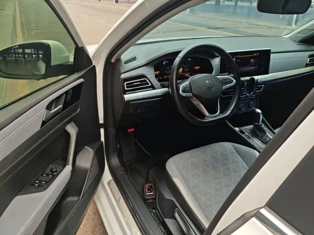 Volkswagen Lavida — Фото автомобиля 15