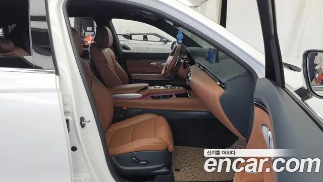 Genesis GV70 — Фото автомобиля 17
