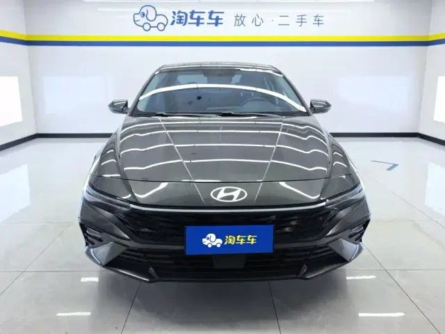 Hyundai Elantra — Фото автомобиля 2