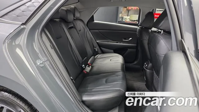 Hyundai Avante CN7 — Фото автомобиля 18
