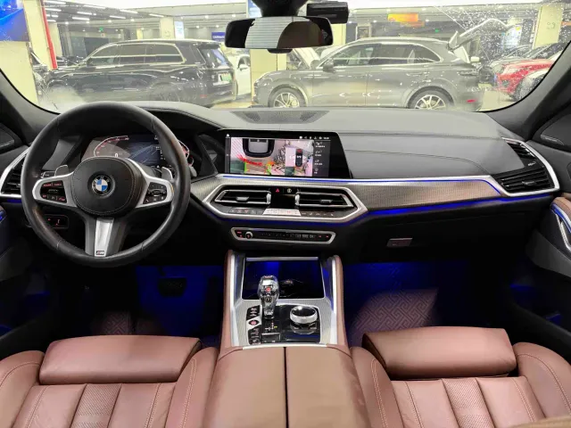 BMW X6 — Фото автомобиля 10