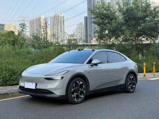 Фотография автомобиля — Onvo L60