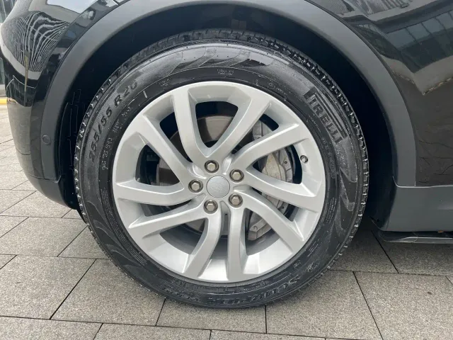 Land Rover Discovery — Фото автомобиля 12