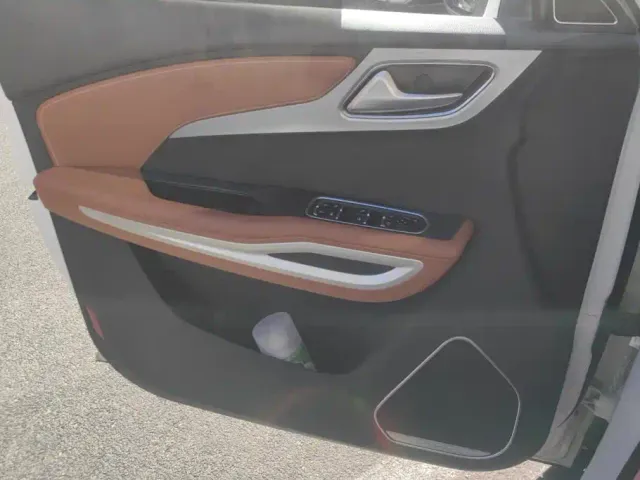 Zotye T300 — Фото автомобиля 7
