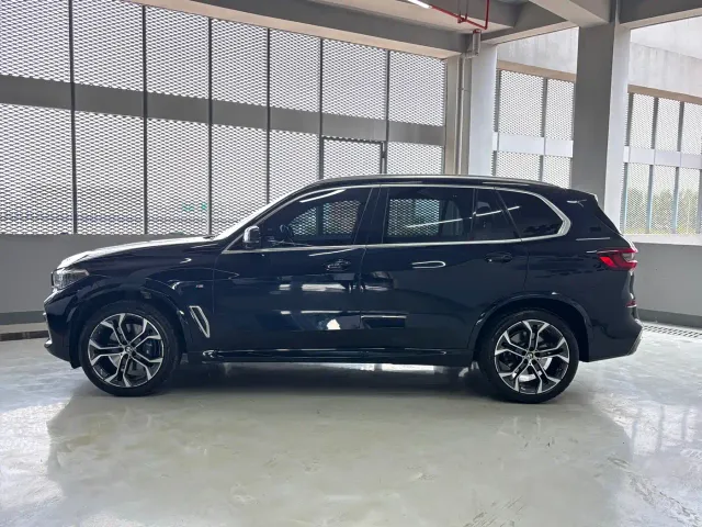 BMW X5 — Фото автомобиля 16