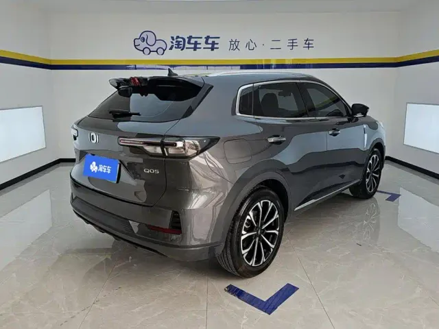 Changan Qiyuan Q05 — Фото автомобиля 3