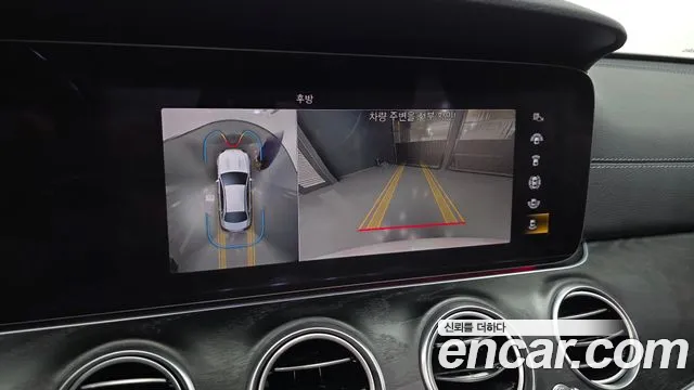 Mercedes-Benz E-Class — Фото автомобиля 16