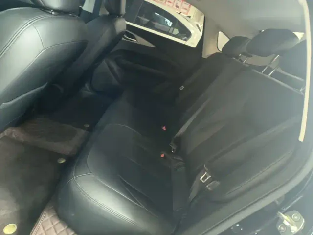 Wuling Starlight — Фото автомобиля 12