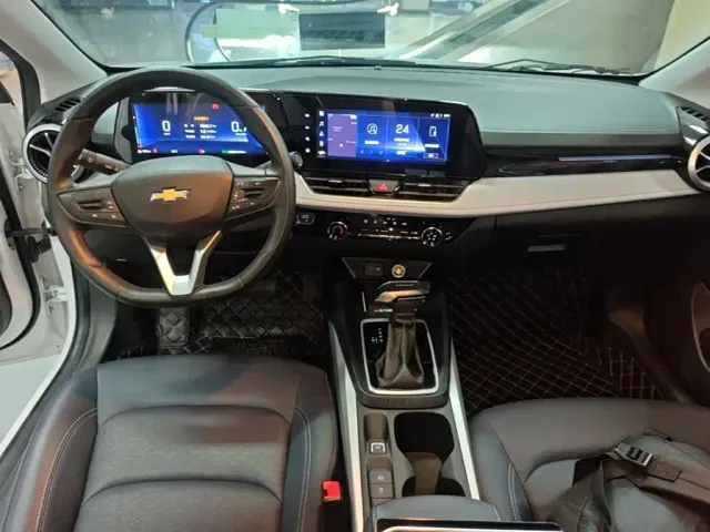 Chevrolet Monza — Фото автомобиля 9
