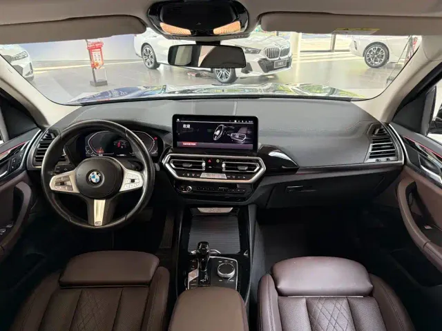 BMW X3 — Фото автомобиля 11