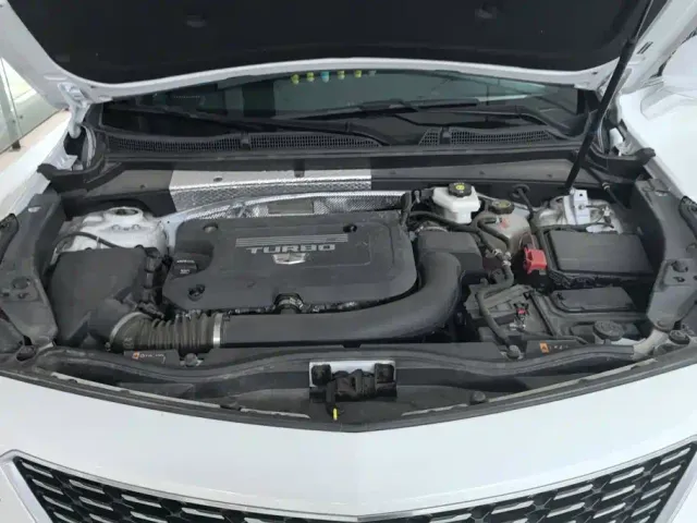 Cadillac XT4 — Фото автомобиля 10