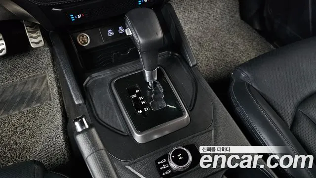 KG_Mobility_Ssangyong Rexton Новый Rexton Sport Khan Дизель 2.2 4WD — Фото автомобиля 2