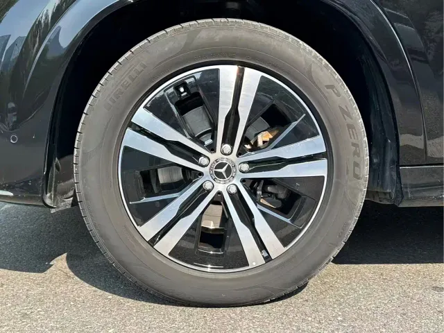 Mercedes-Benz GLE-Class — Фото автомобиля 4