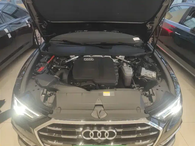Audi A6L — Фото автомобиля 9