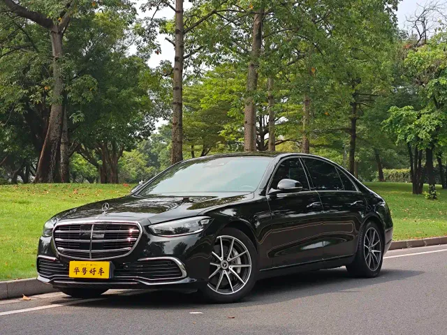Фотография автомобиля — Mercedes-Benz S-Class