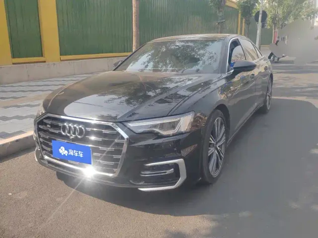 Фотография автомобиля — Audi A6L