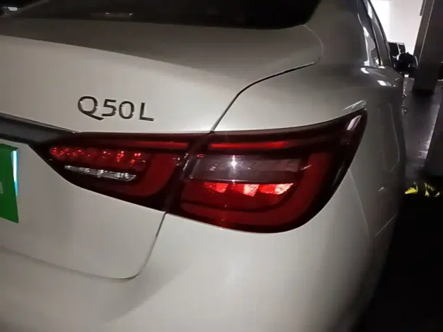 Infiniti Q50L — Фото автомобиля 7