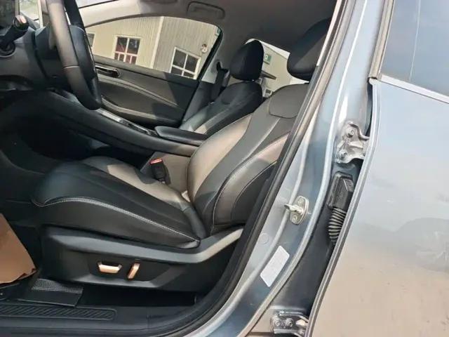 Baojun Yunhai — Фото автомобиля 14