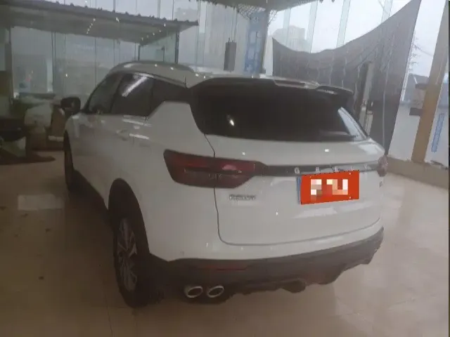 Geely Binyue — Фото автомобиля 4