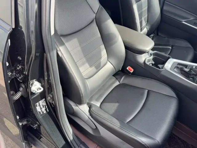 Toyota RAV4 — Фото автомобиля 18