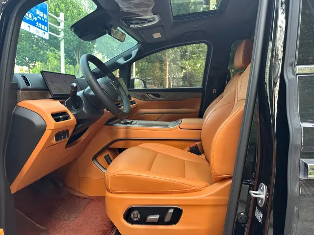 Wey Alpine — Фото автомобиля 3
