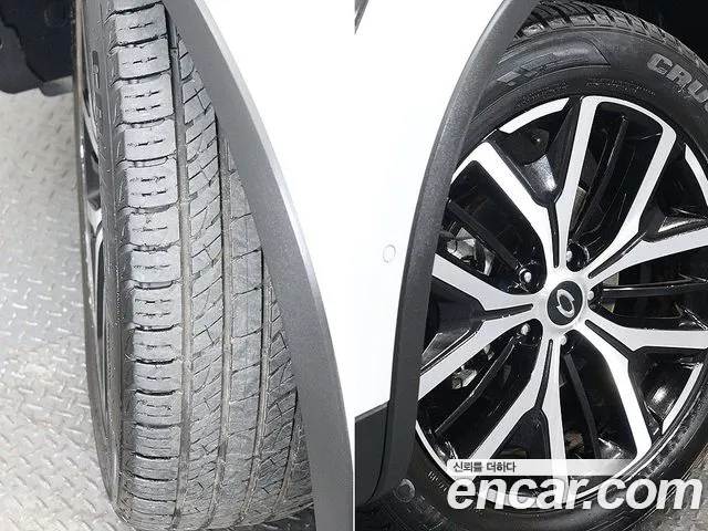 Renault-KoreaSamsung QM6 Новый QM6 2.0 GDe RE Signature 2WD — Фото автомобиля 5