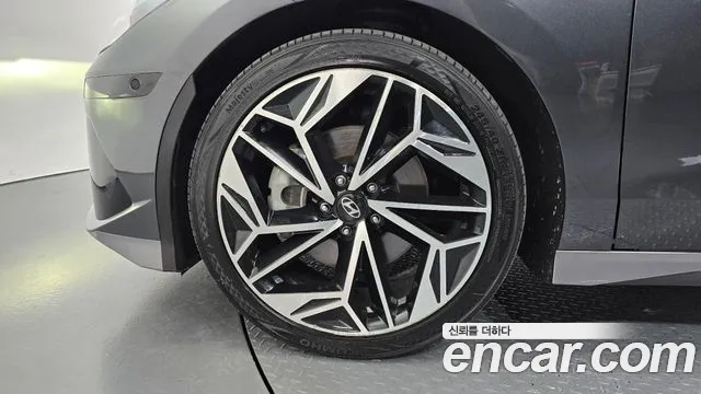 Hyundai Ioniq 6 — Фото автомобиля 5