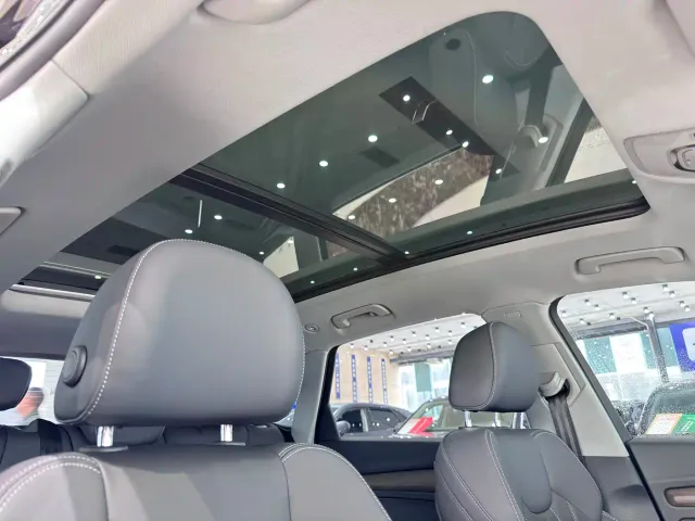 Audi Q5L — Фото автомобиля 12